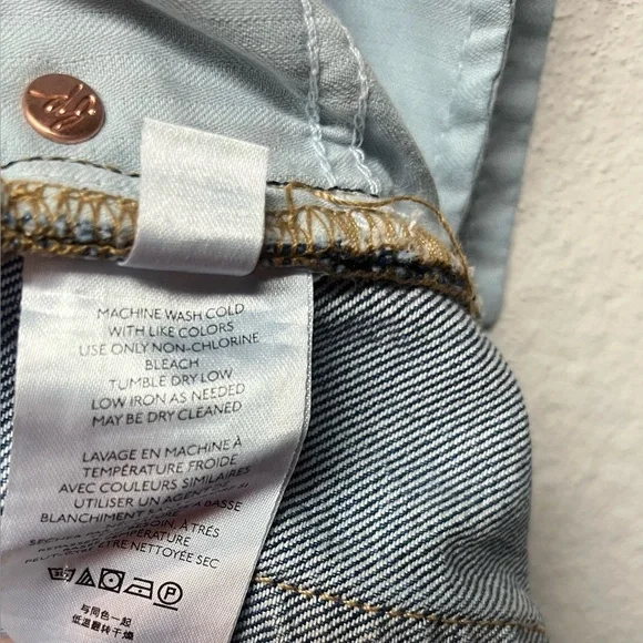 We The Free Distressed Blue Jeans - Picture 6 of 6